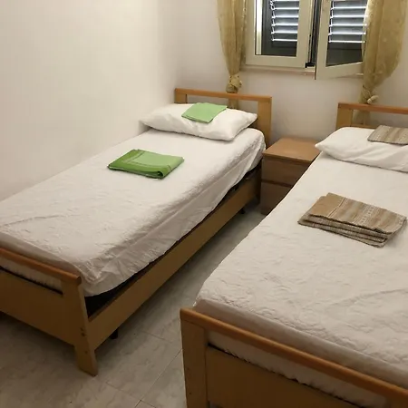 Levik Leuca Centro Леука
